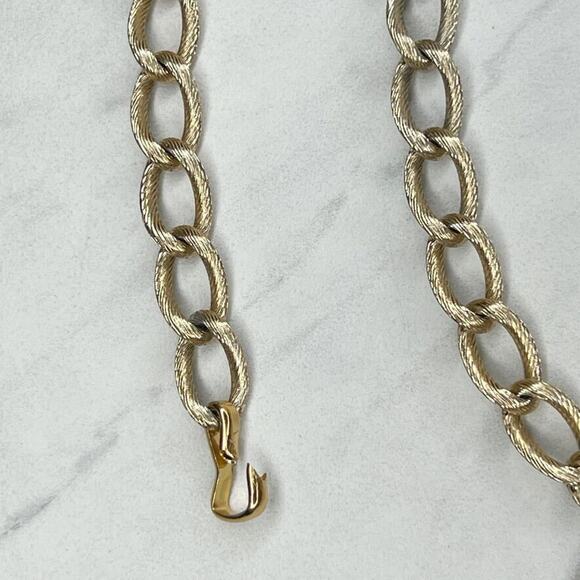 Gold Tone Chain Belt Textured Tassel Charm Boho Small (S) ✨ - Picture 2 of 10